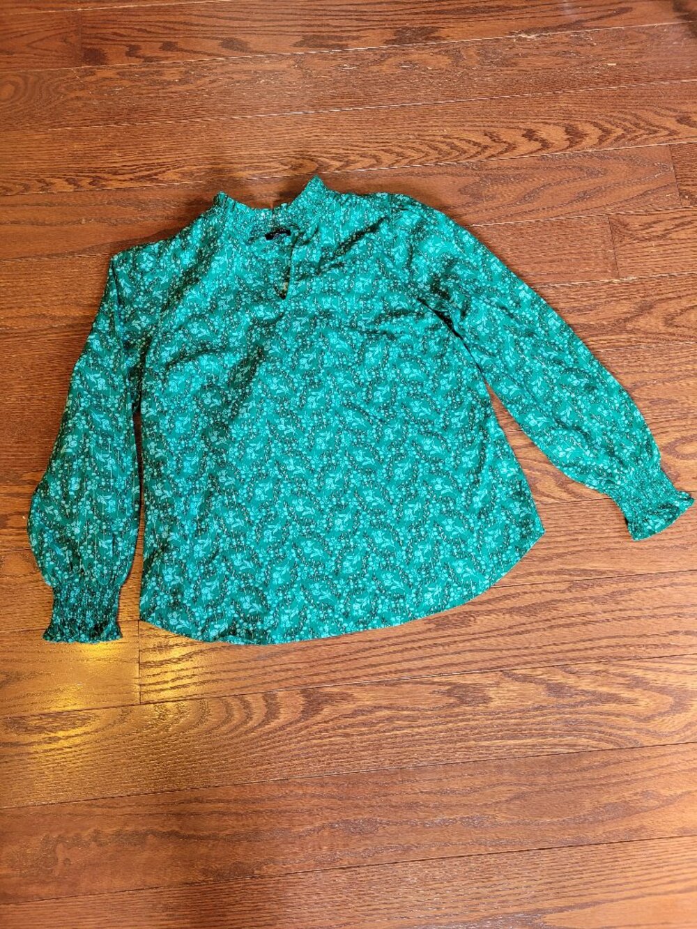 Talbots Womens Blouse Size S Green Floral Smocked Mock Neck Long Sleeve Top